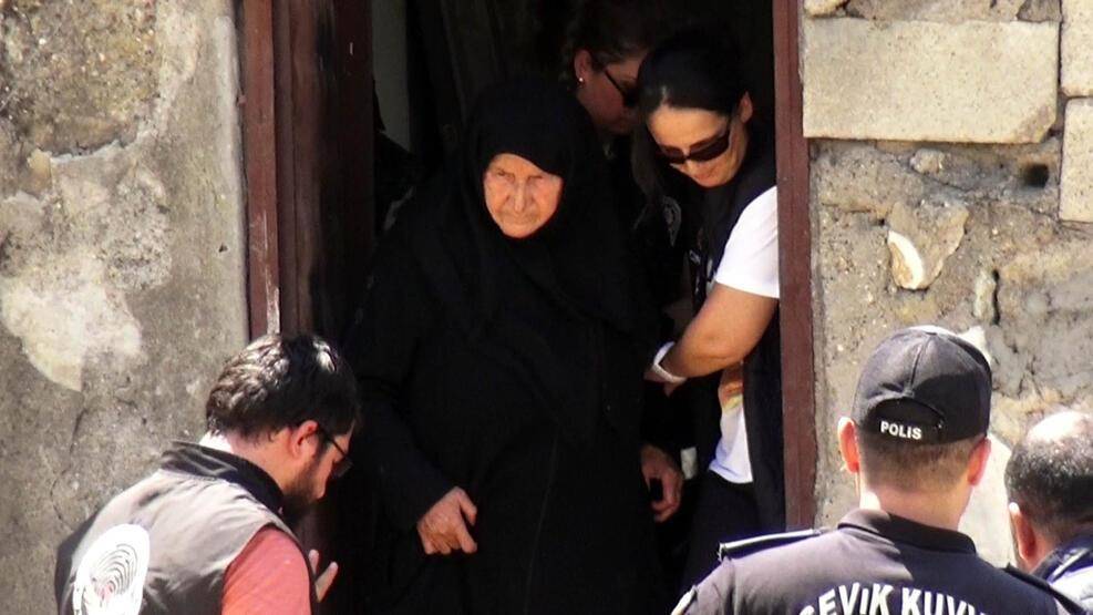 Korkunç cinayet 25 yıl sonra aydınlandı! Önce kocasını, sonra kızını öldürüp üst üste gömmüş - 1