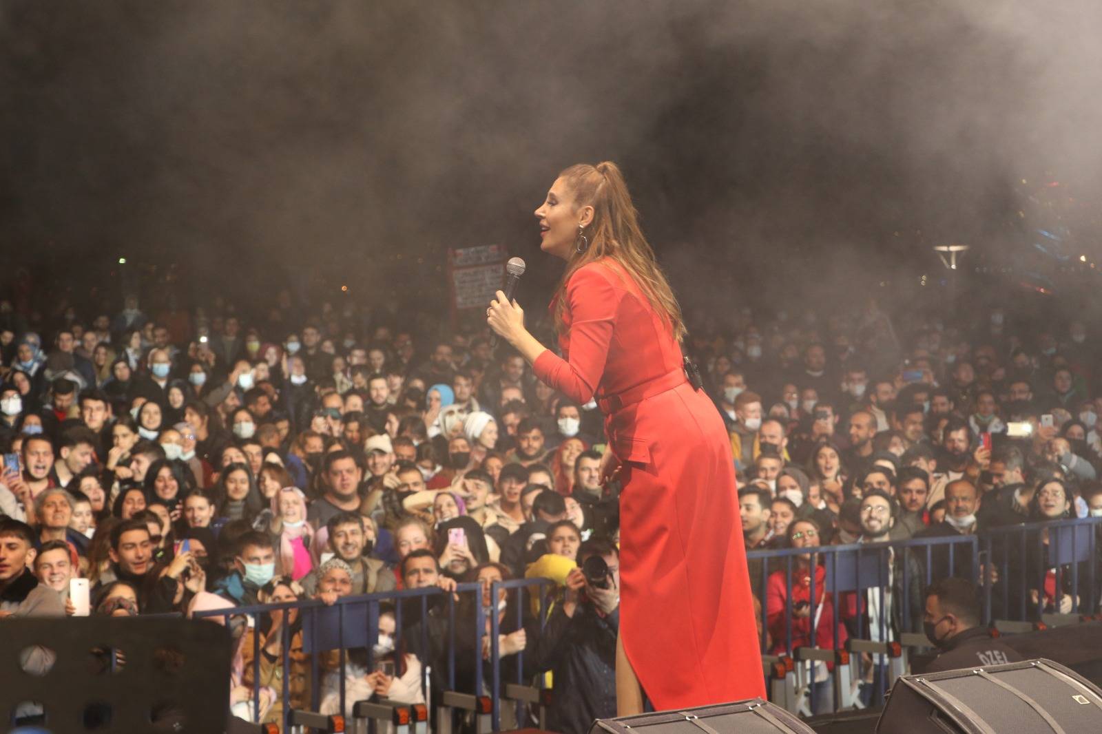 30 Ağustos Funda Arar konseri saat kaçta? Kartal Funda Arar konseri ne zaman başlayacak? Konser nerede olacak, ücretsiz mi? - 10