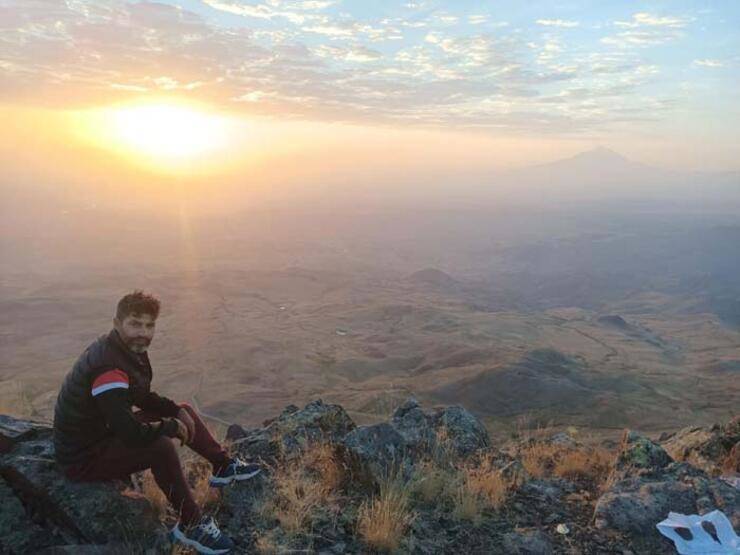 Zirvede kamp kurarak güneşin doğuşunu ve batışını görüntülediler - 1