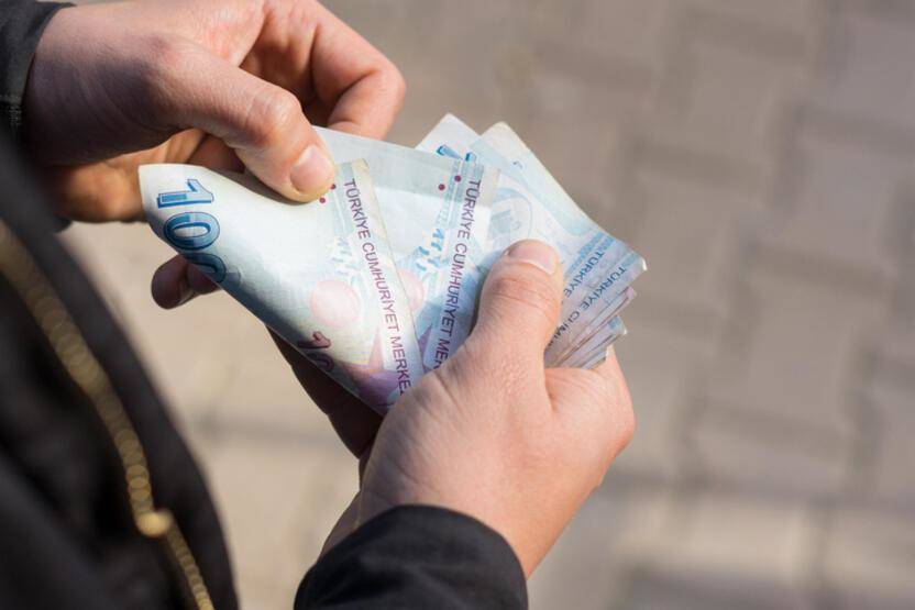 3 yıl çalışan kıdem tazminatı alabilir ancak bu şartları yerine getirmesi gerekiyor - 4