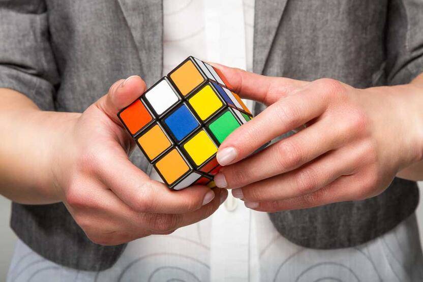 Mucidinden tavsiye: Rubik küpleri çözmenin formülü ne? - 3