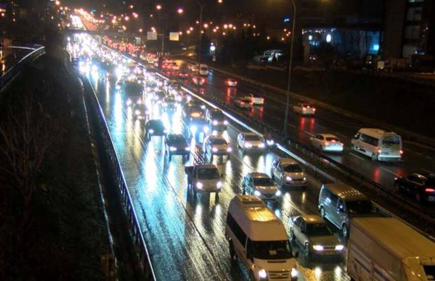 Maltepe D-100 Karayolu'nda altyapı çalışması yoğunluğu - 4