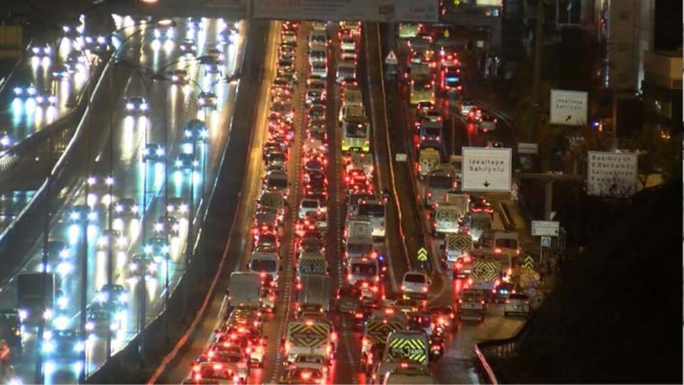 Maltepe D-100 Karayolu'nda altyapı çalışması yoğunluğu - 1