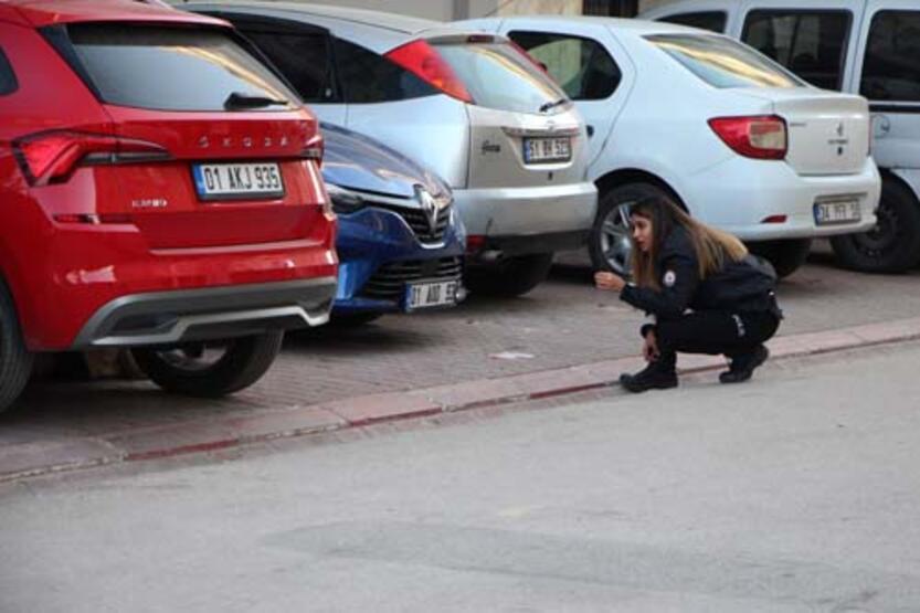 Madde bağımlısı genç kız, otomobilin altına girip 2 saat polise direndi - 5