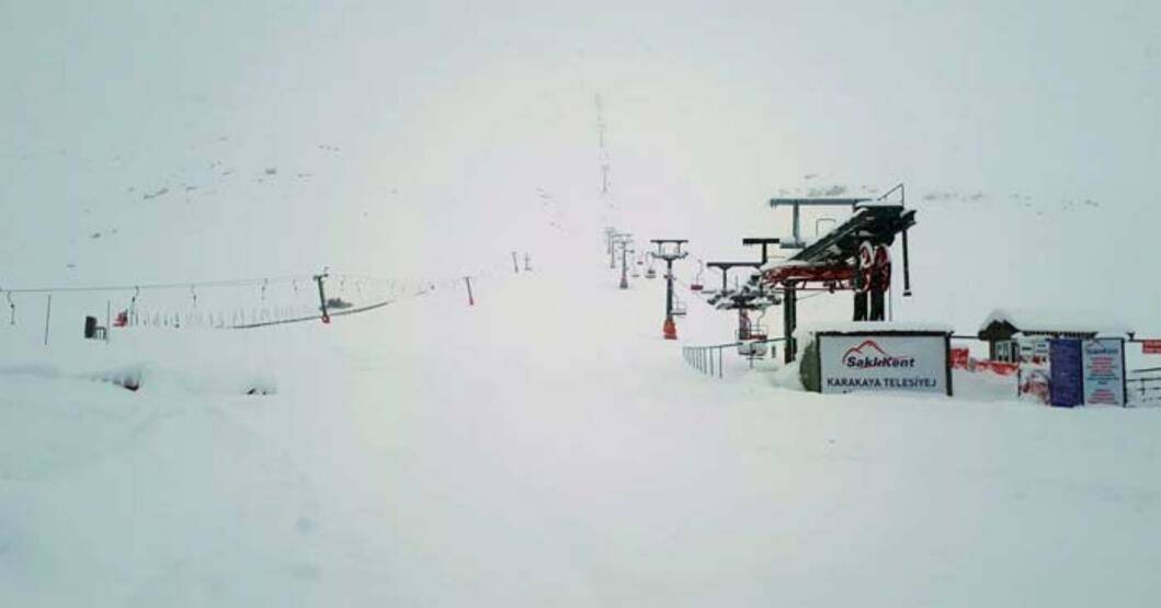 Saklıkent'te gecikmeli 'kar' sevinci - 8