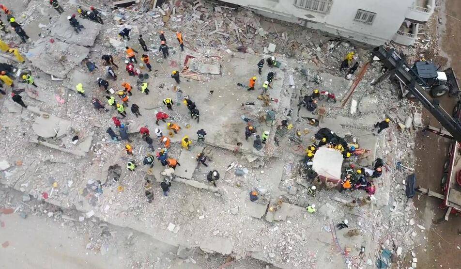 Diyarbakır’da depremin verdiği hasar havadan görüntülendi - 5