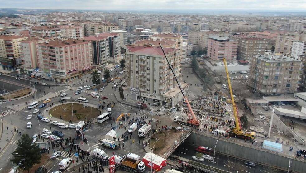 Diyarbakır’da depremin verdiği hasar havadan görüntülendi - 6