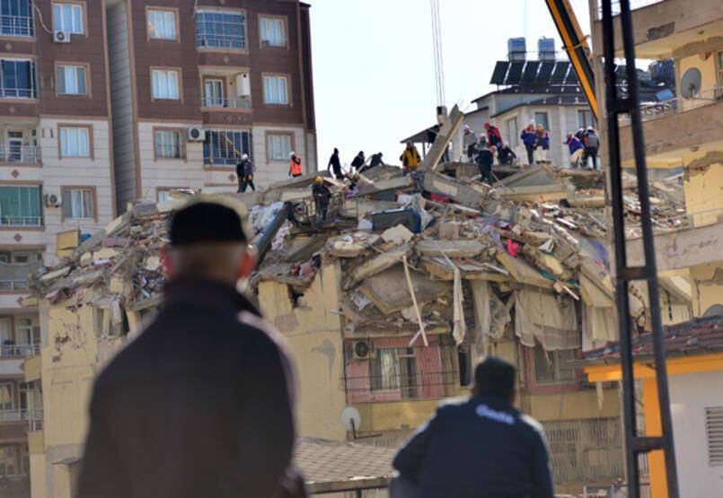 Hatay Kırıkhan'a gönderilen yardım malzemeleri vatandaşlara dağıtılıyor - 7