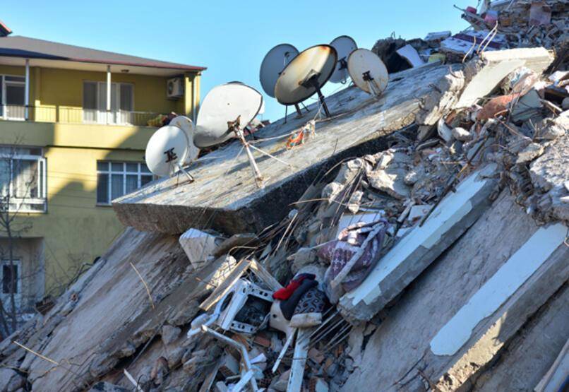Hatay Kırıkhan'a gönderilen yardım malzemeleri vatandaşlara dağıtılıyor - 12