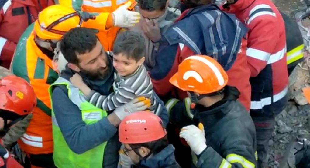 Kahramanmaraş’ta 2 kardeş 84 saat sonra kurtarıldı - 1