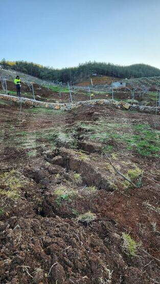MTA raporu: Yollar, raylar, duvarlar, tarlalar yer değiştirmiş - 1