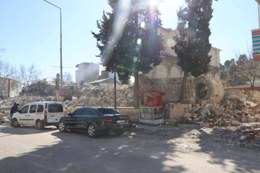 Tarihi Ulu Cami, depreme dayanamadı - 4