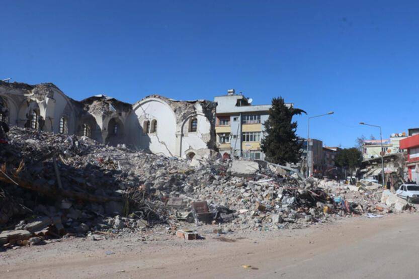 Tarihi Ulu Cami, depreme dayanamadı - 7