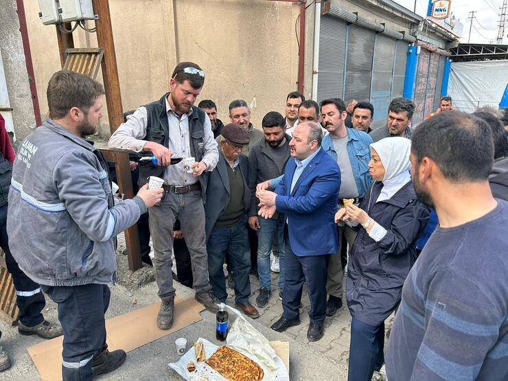 Bakan Varank, Malatya'da sanayi sitesi esnafıyla bir araya geldi - 6