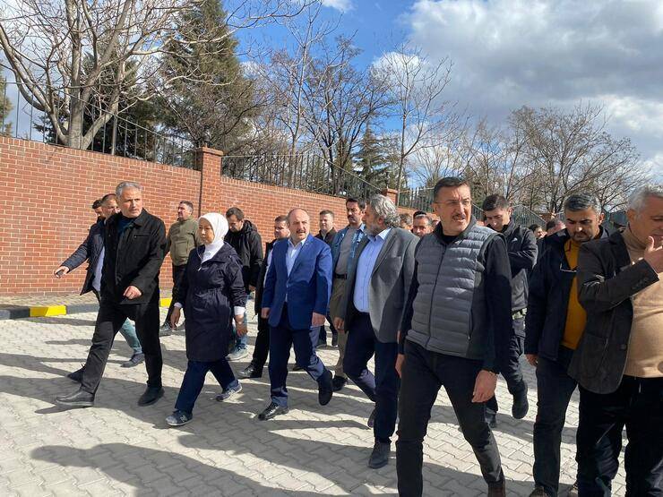 Bakan Varank, Malatya'da sanayi sitesi esnafıyla bir araya geldi - 9