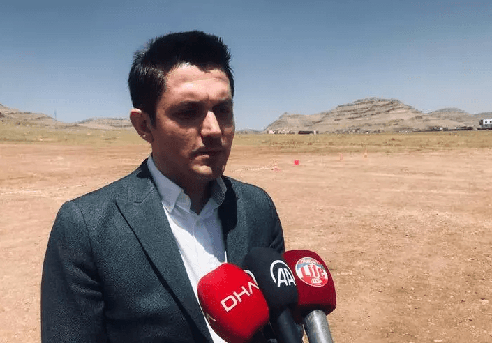 Derik’te Şehit Kaymakam Safitürk anısına düzenlenen yamaç paraşütü şampiyonası sona erdi - 2