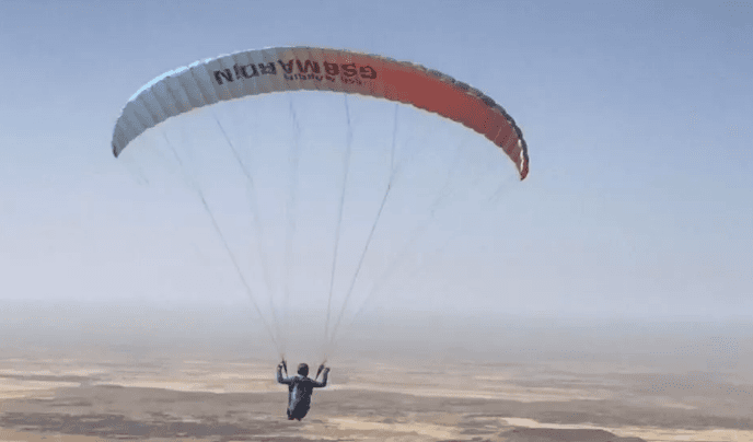 Derik’te Şehit Kaymakam Safitürk anısına düzenlenen yamaç paraşütü şampiyonası sona erdi - 11