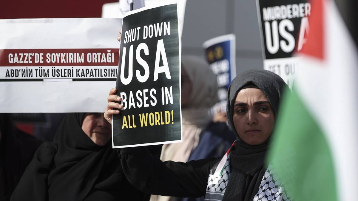 BM'nin suskunluğu Ankara'da protesto edildi - 1
