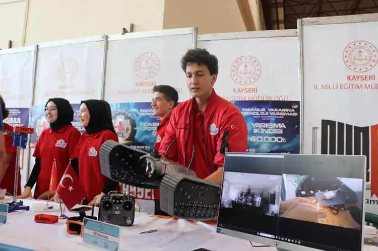 Kayseri’li öğrenciler, Amfibik araçlarıyla TEKNOFEST’te 2. oldu - 3