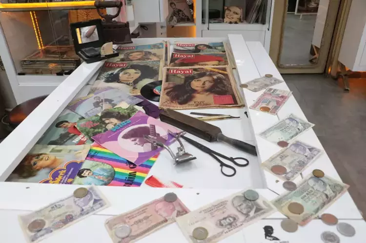 Berber dükkanında geçmişe yolculuk: Antikalar sizi bekliyor - 1