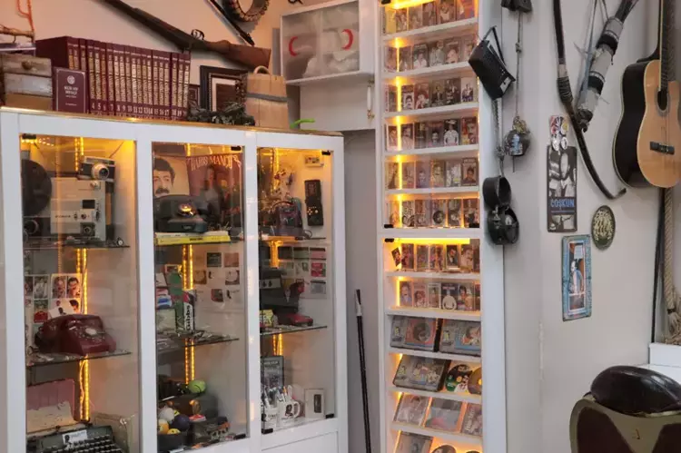 Berber dükkanında geçmişe yolculuk: Antikalar sizi bekliyor - 4