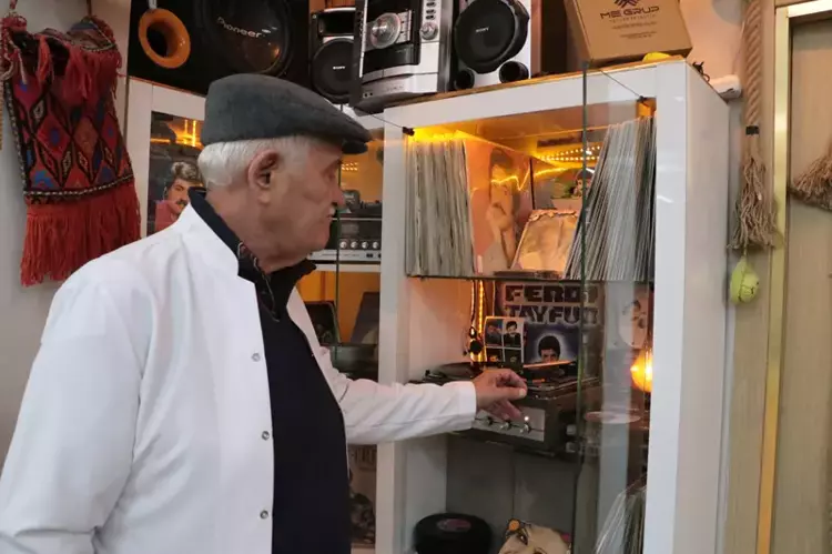 Berber dükkanında geçmişe yolculuk: Antikalar sizi bekliyor - 2