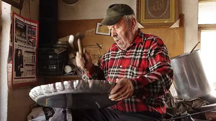 67 Yılın ardından son bakırcı ustalığıda yok oluyor - 4