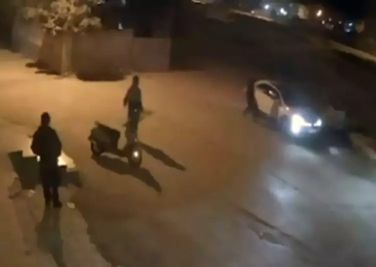 Adana da boşanma sürecindeki koca eşine ve kayınpederine kurşun yağdırdı - 4