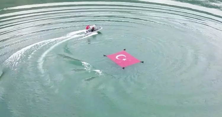 Cumhuriyet in 101. yılı onuruna Jandarma dan nefes kesen gösteri - 4