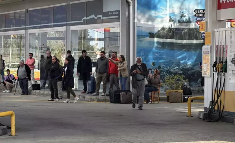 Tekirdağ da seyir halindeki otobüs alev aldı - 2