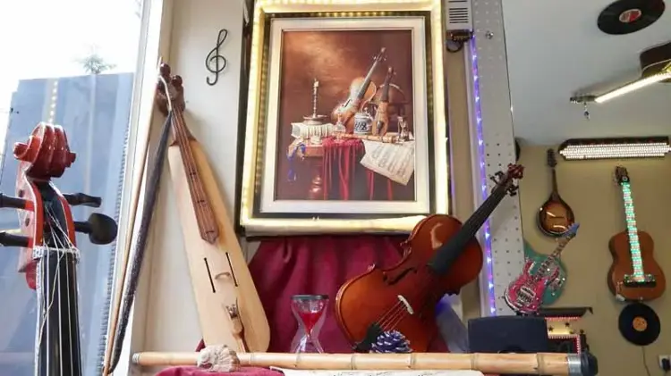 Dükkanını sahneye çevirdi: Berberin ilham veren hikayesi - 5