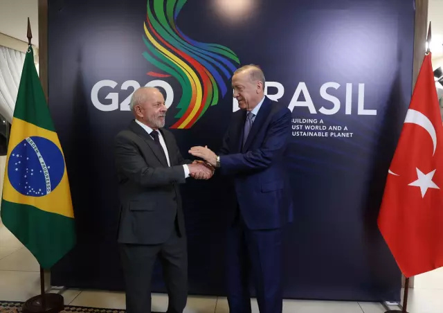 Erdoğan G20'de diz dize sohbetlerle gündem oldu - 1