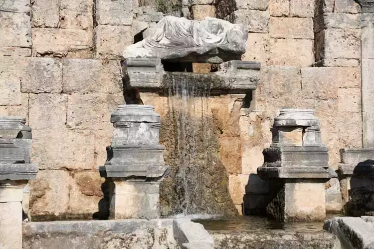 Perge Antik Kenti'ndeki Kestros Çeşmesi'nde su akmaya başladı. - 3