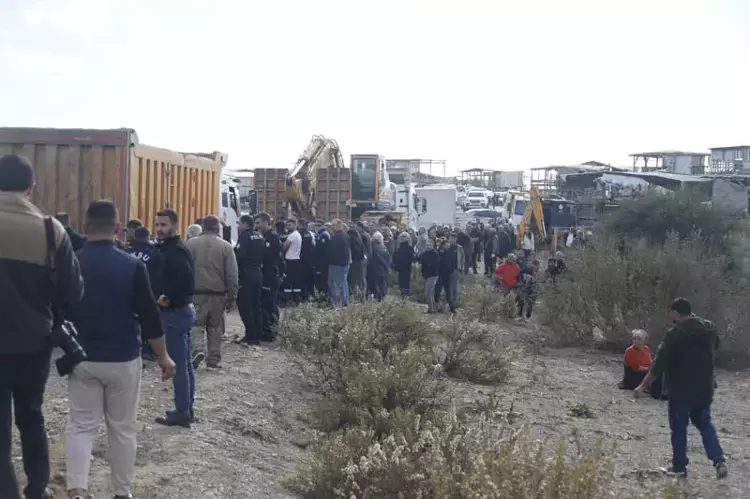 Antalya'nın Kumköy sahilinde yıkım kararı yine ertelendi - 1