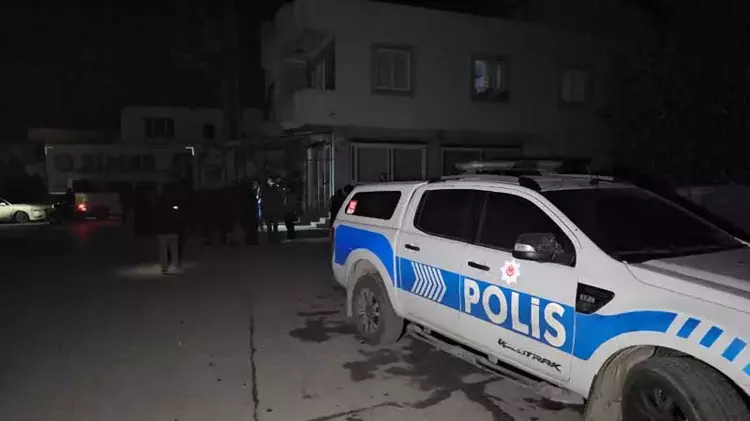 Adana'da tabancalı saldırı: 4 kişi yaralı - 1