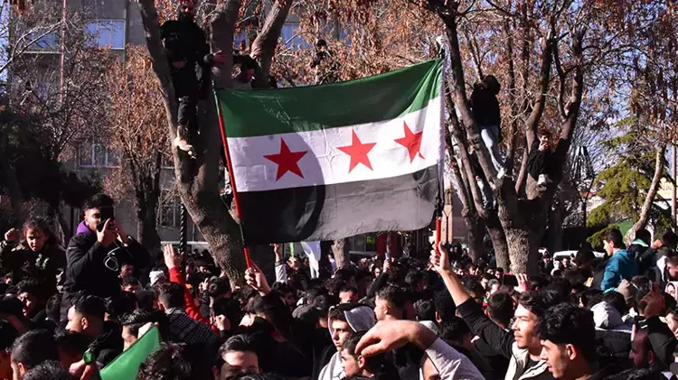 Konya'da Suriyelilerden şam zaferi kutlaması - 1