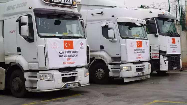 Türkiye'den Suriye'ye dev yardım kolisi sevkiyatı - 1