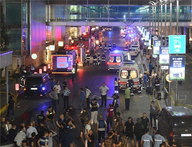 Atatürk Havalimanı’ndaki saldırıdan kareler - 949