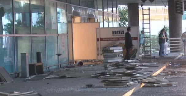 Patlamanın şiddeti gün ağarınca ortaya çıktı - 891