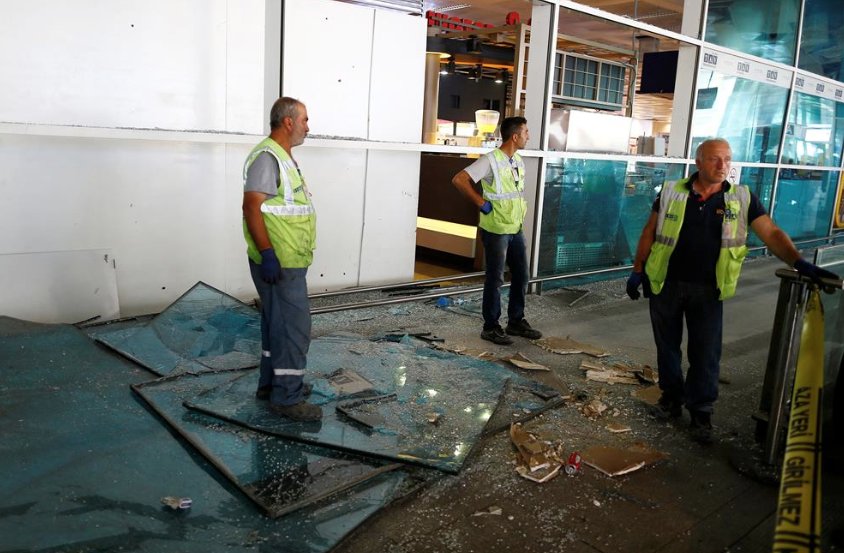 Patlamanın şiddeti gün ağarınca ortaya çıktı - 685