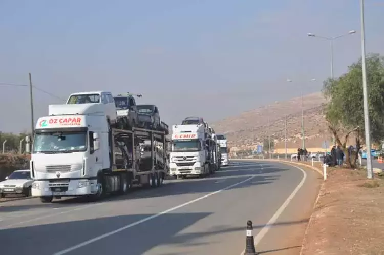 Hatay'dan Suriye'ye ticaret: Günlük 350 TIR geçişi - 1