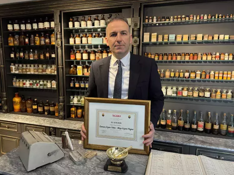 Samsun'un gururu: Müze Eczane'ye altın havan ödülü - 2