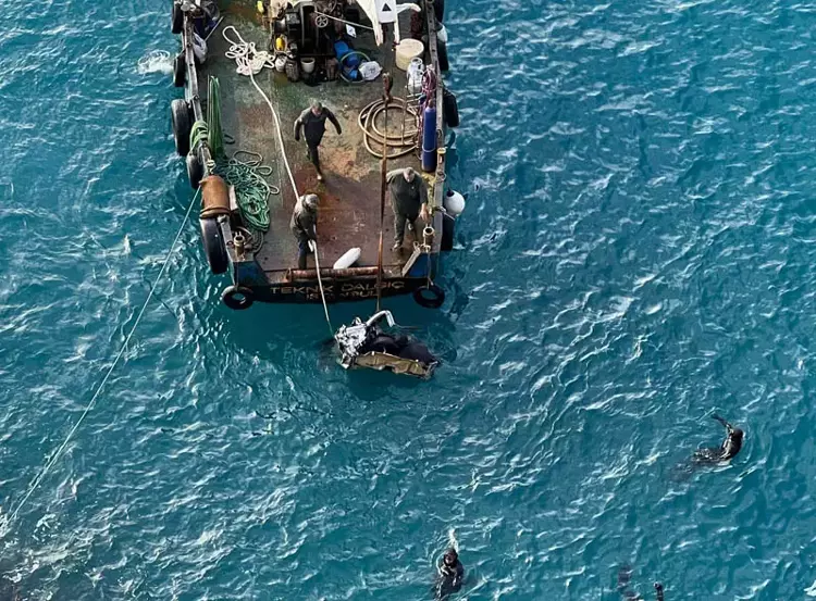 Denize düşen araç 2 gün sonra bulundu, ama içinde kimse yoktu - 5