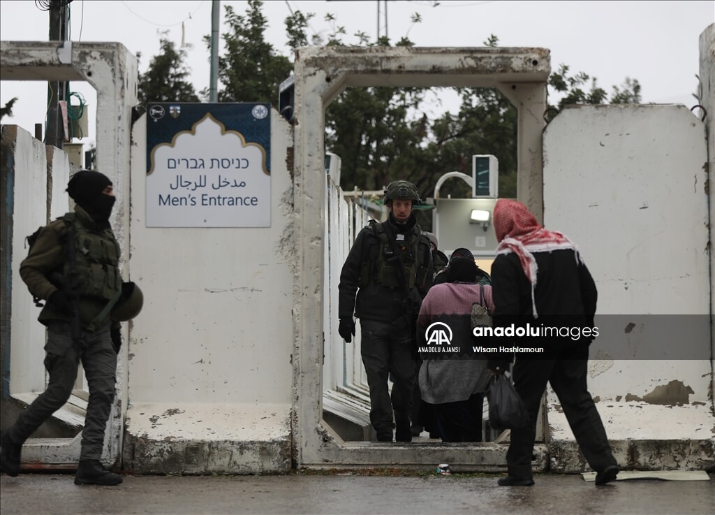 İsrail'in Kudüs'e giriş engelleri Filistinlileri yıldırmıyor - 3