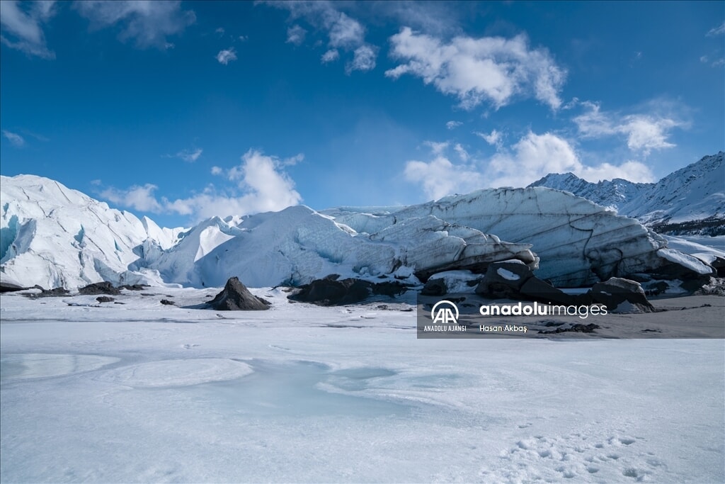 Türk foto muhabiri Matanuska Buzulu'nda doğanın şifrelerini yakaladı - 1