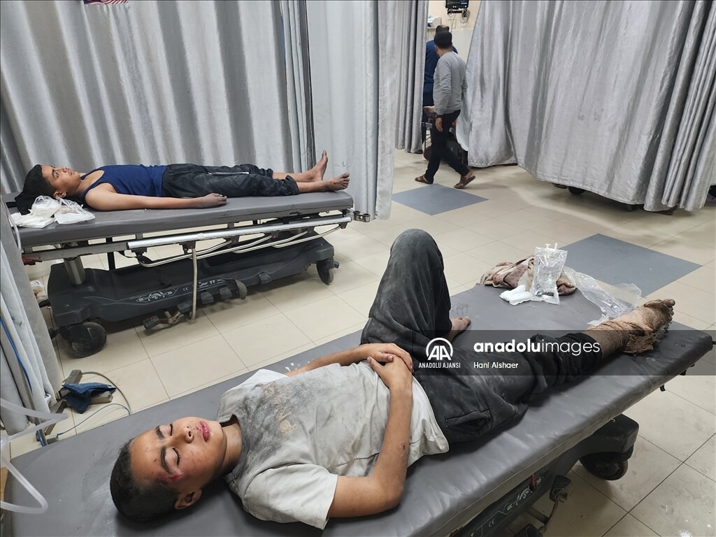 İsrail Gazze'de çadırları vurdu: Ölü ve yaralılar arasında çocuklar da var - 8