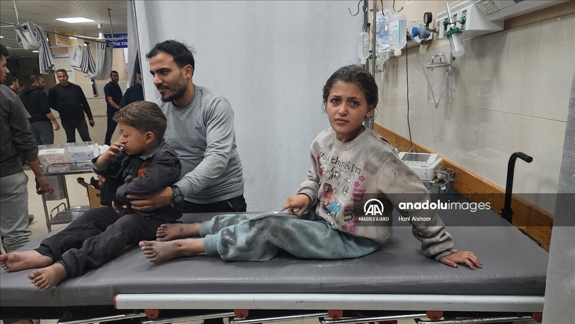 İsrail Gazze'de çadırları vurdu: Ölü ve yaralılar arasında çocuklar da var - 7