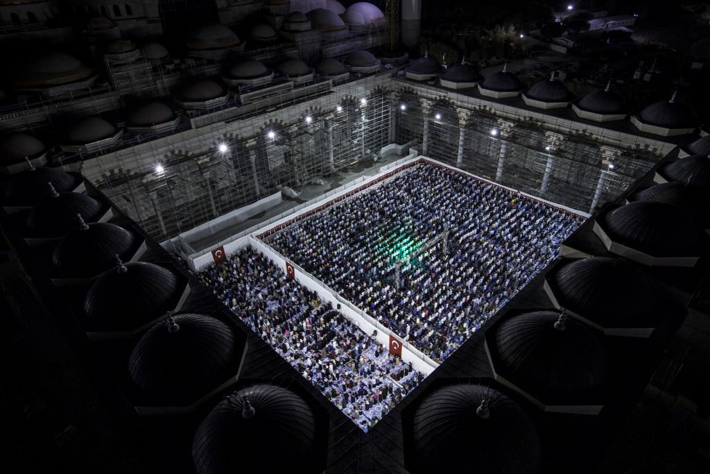 Çamlıca Camisi'nde ilk teravih namazı kılındı - 679