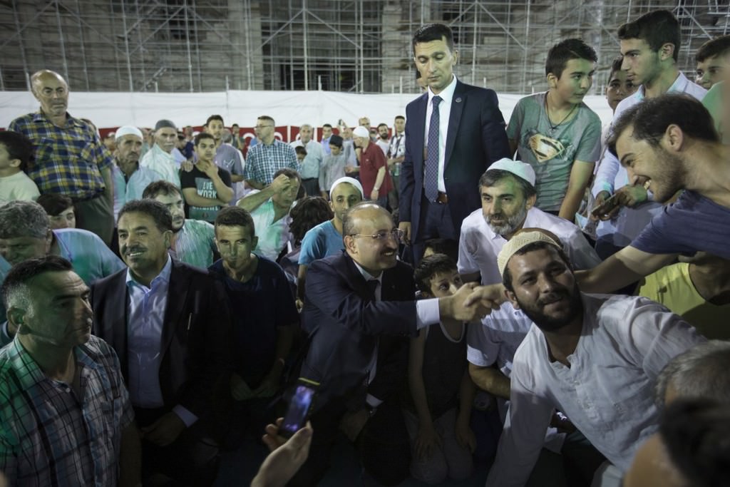 Çamlıca Camisi'nde ilk teravih namazı kılındı - 938