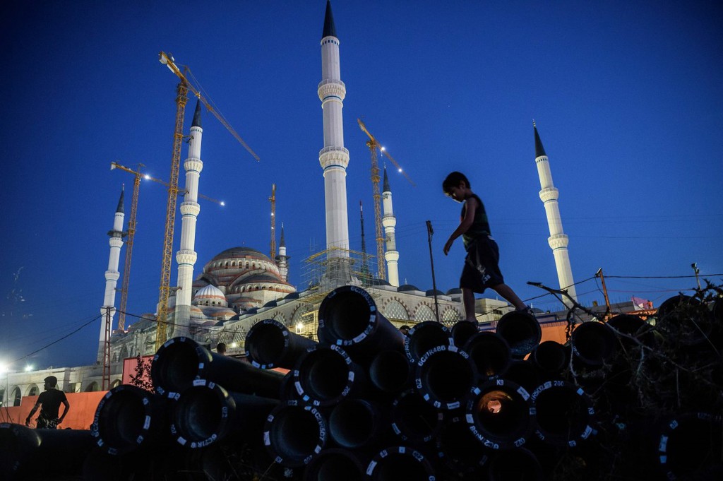 Çamlıca Camisi'nde ilk teravih namazı kılındı - 550